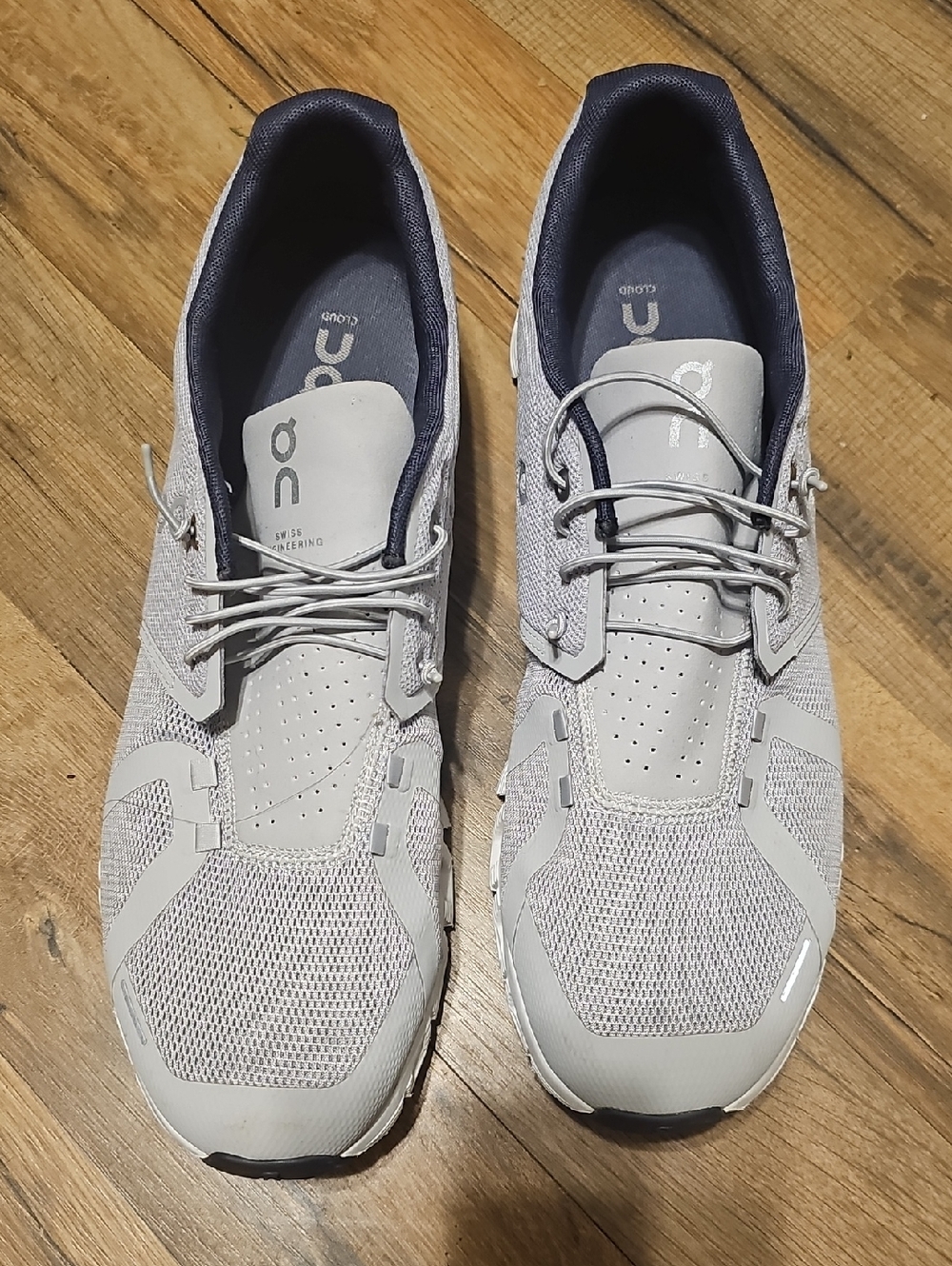 On Running Cloud 5 Mens Sneakers Glacier White Size 12.5